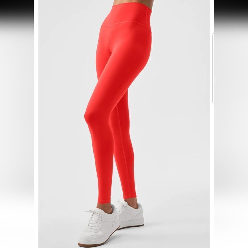 Alo Yoga Medium Orange low Waist Airlift Legging. - Picture 4 of 14